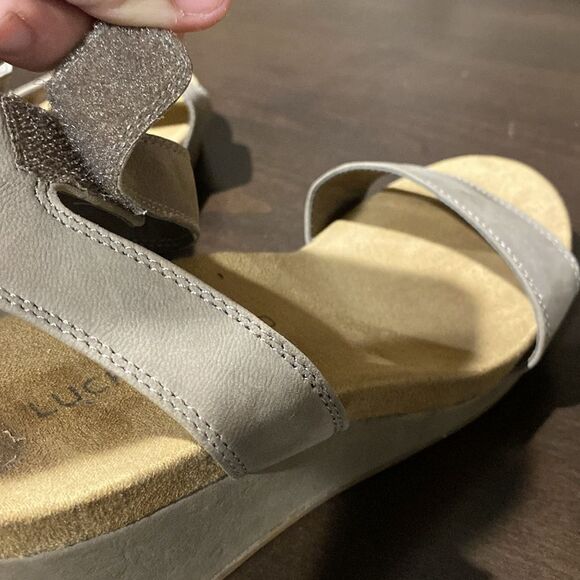 Lucky Brand Tan Leather Adjustable Strap Sandals - Picture 6 of 12